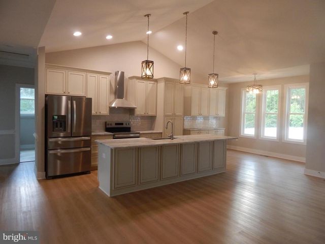 5608 BAZZANELLA DR, Mineral, VA 23117