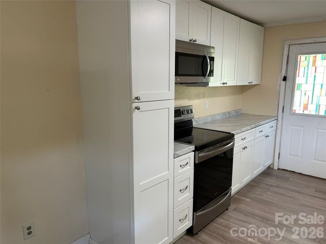 2307 Harris Henrietta Road, Mooresboro, NC 28114