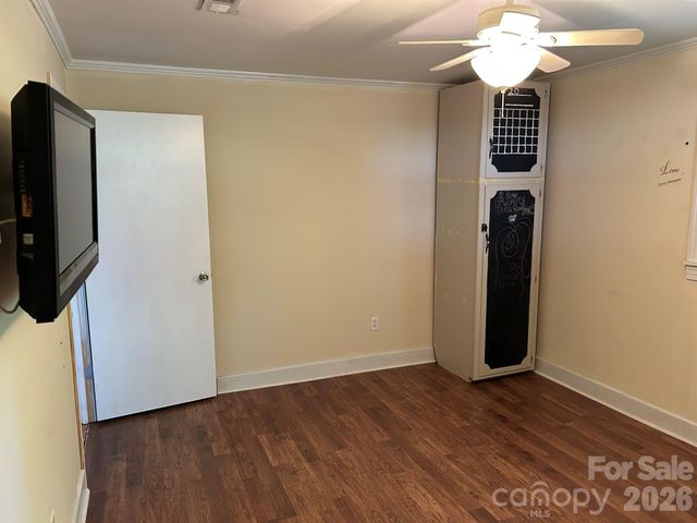 2307 Harris Henrietta Road, Mooresboro, NC 28114
