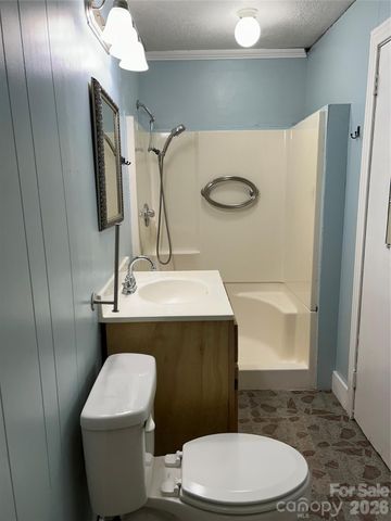 2307 Harris Henrietta Road, Mooresboro, NC 28114
