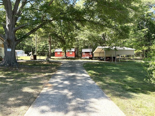2307 Harris Henrietta Road, Mooresboro, NC 28114