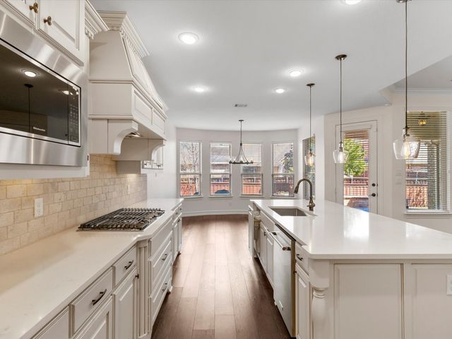 8025 Shadow Wood Drive, North Richland Hills, TX 76182