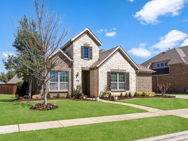 8025 Shadow Wood Drive, North Richland Hills, TX 76182