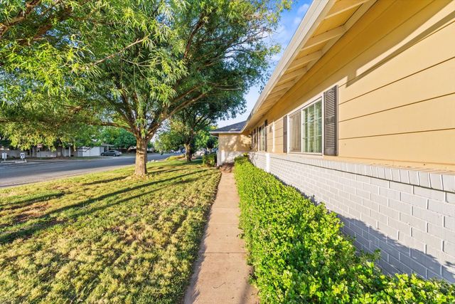6900 14th Ave, Sacramento, CA 95820