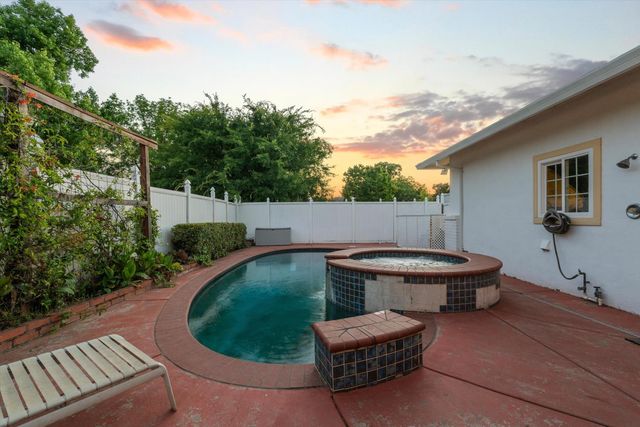 6900 14th Ave, Sacramento, CA 95820