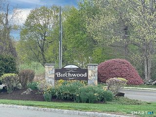 27 Crows Nest Lane 17E, Danbury, CT 06810