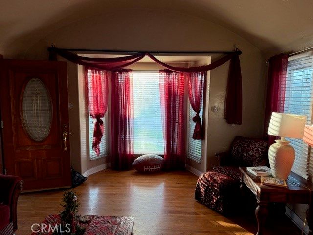 3020 S Palm Grove, Los Angeles, CA 90016