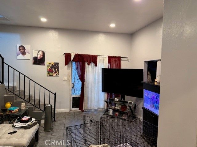 3020 S Palm Grove, Los Angeles, CA 90016