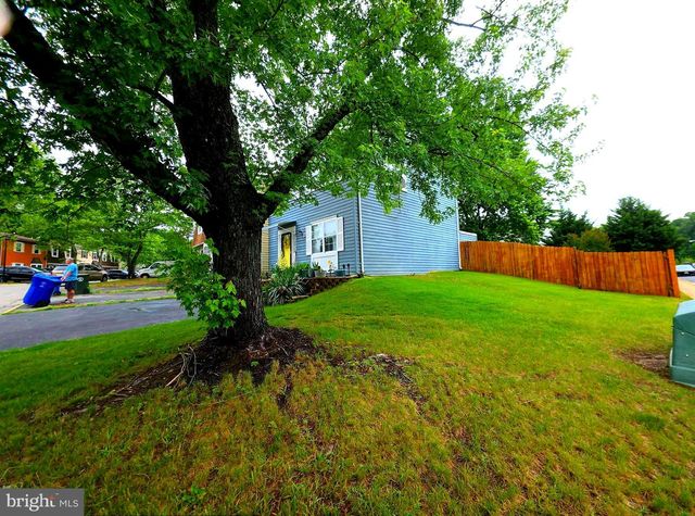 862 HOLLY DR, La Plata, MD 20646