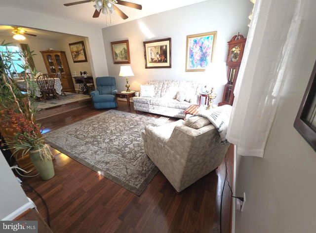 862 HOLLY DR, La Plata, MD 20646