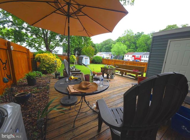 862 HOLLY DR, La Plata, MD 20646