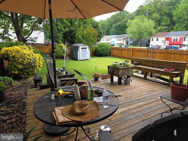 862 HOLLY DR, La Plata, MD 20646