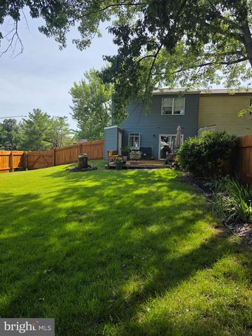 862 HOLLY DR, La Plata, MD 20646