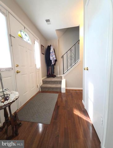 862 HOLLY DR, La Plata, MD 20646