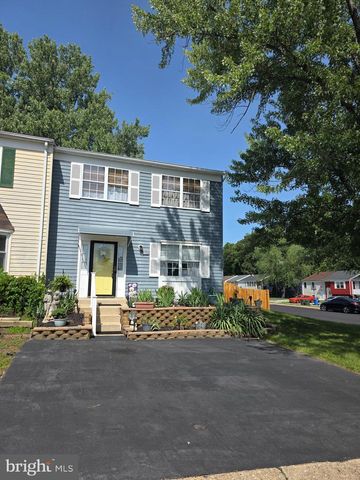 862 HOLLY DR, La Plata, MD 20646