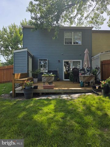 862 HOLLY DR, La Plata, MD 20646