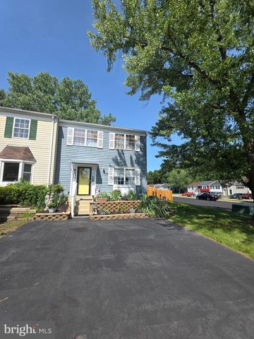 862 HOLLY DR, La Plata, MD 20646