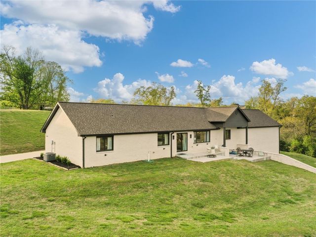 15456 & 15458 Brightwater Crossing, Rogers, AR 72756
