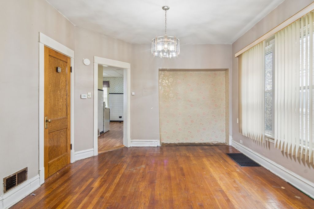 4541 N HARDING Avenue, Chicago, IL 60625 — photo 3