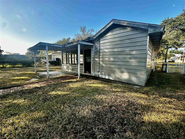 2529 Aster Street, Lake Charles, LA 70601