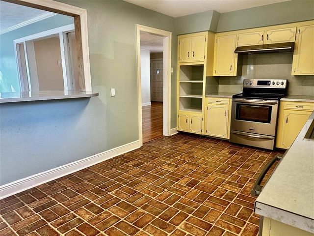 2529 Aster Street, Lake Charles, LA 70601