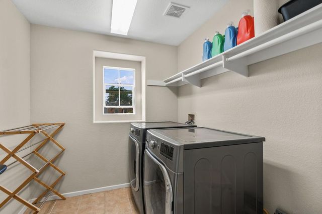 332 Monte Vista, Oceanside, CA 92057