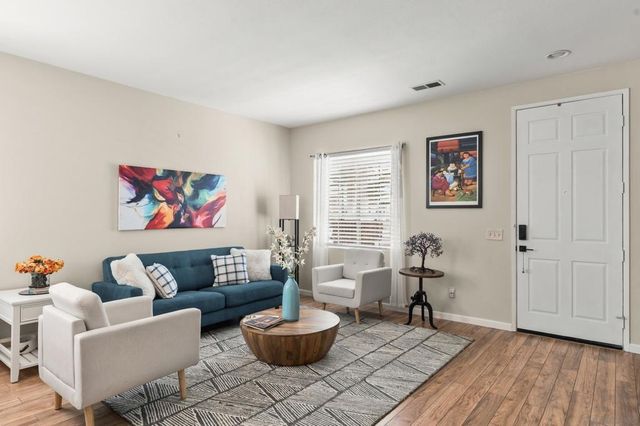 332 Monte Vista, Oceanside, CA 92057