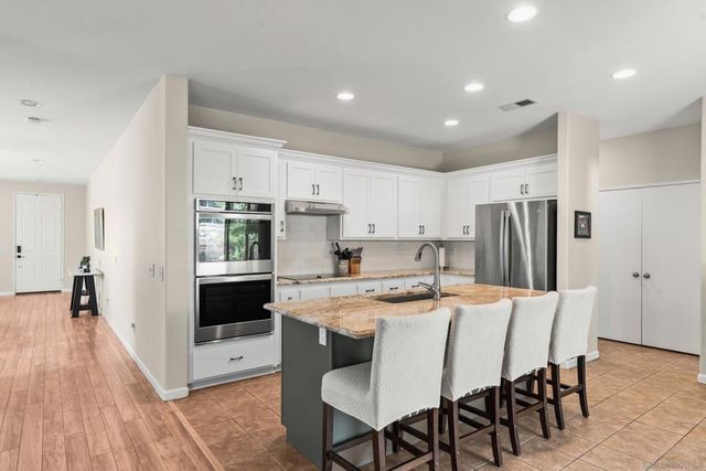 332 Monte Vista, Oceanside, CA 92057