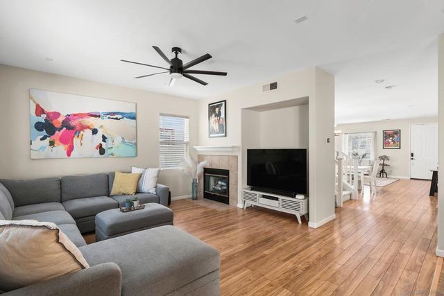 332 Monte Vista, Oceanside, CA 92057