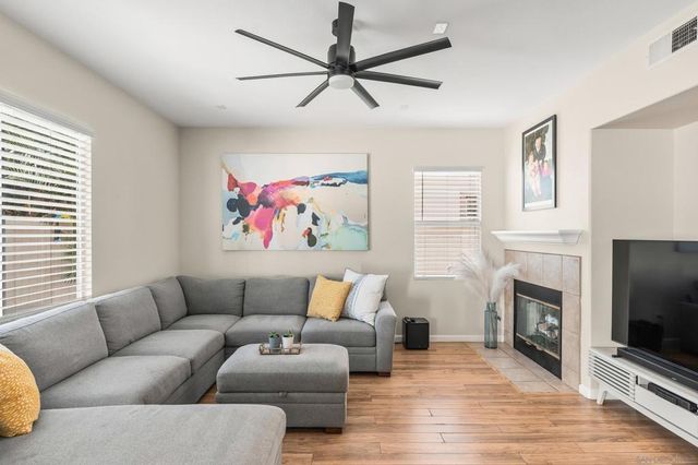 332 Monte Vista, Oceanside, CA 92057