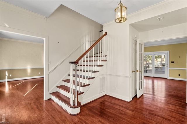 2152 Lords LNDG, Virginia Beach, VA 23454