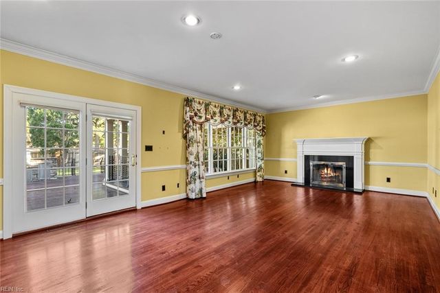 2152 Lords LNDG, Virginia Beach, VA 23454