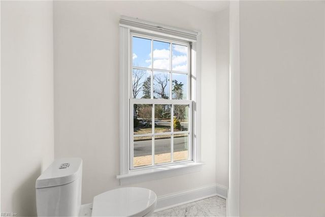 2152 Lords LNDG, Virginia Beach, VA 23454