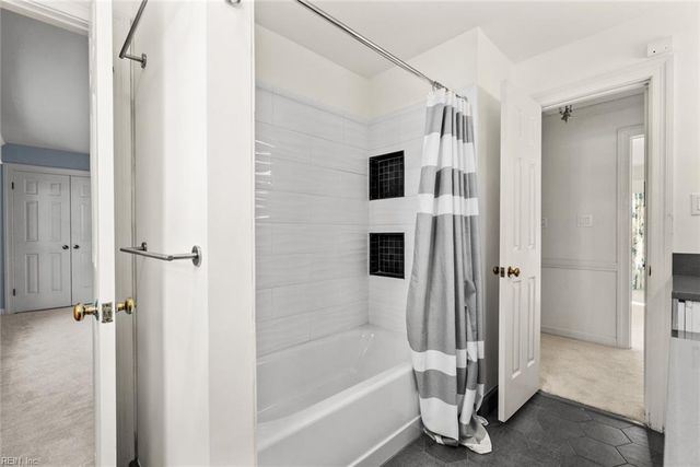 2152 Lords LNDG, Virginia Beach, VA 23454
