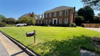 2152 Lords LNDG, Virginia Beach, VA 23454