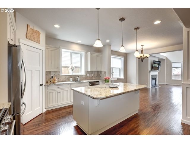 17647 HARDENBROOK Ave, Sandy, OR 97055