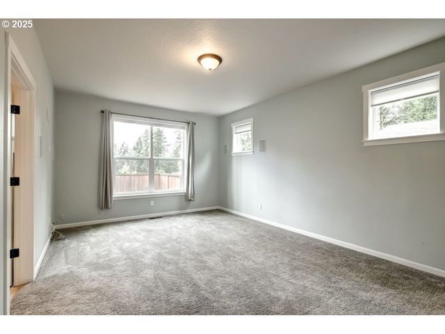 17647 HARDENBROOK Ave, Sandy, OR 97055