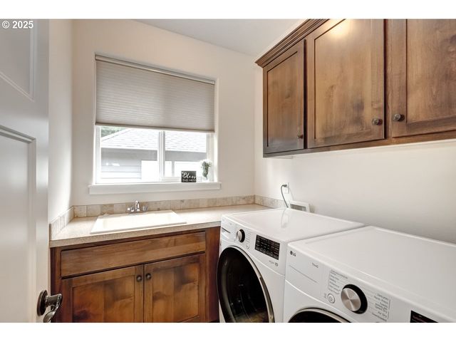 17647 HARDENBROOK Ave, Sandy, OR 97055