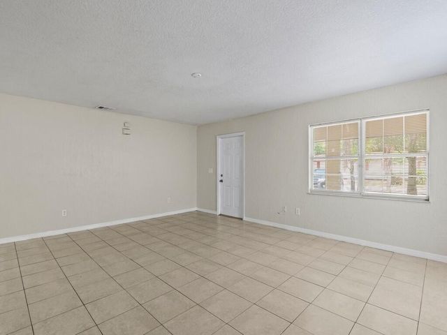 605 Dundas Court, Fort Pierce, FL 34950