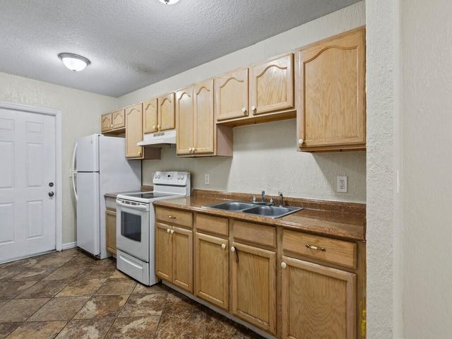 605 Dundas Court, Fort Pierce, FL 34950