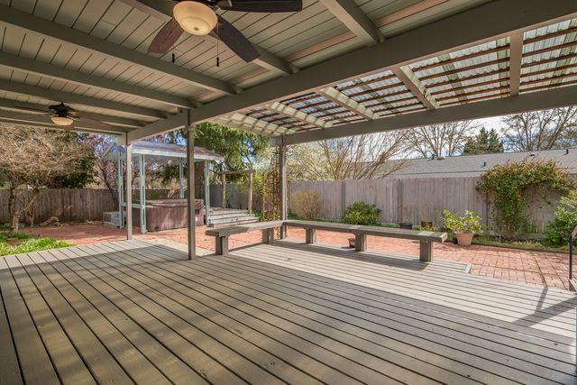 711 NW Amelia Drive, Grants Pass, OR 97526