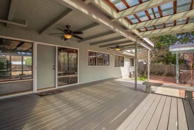 711 NW Amelia Drive, Grants Pass, OR 97526