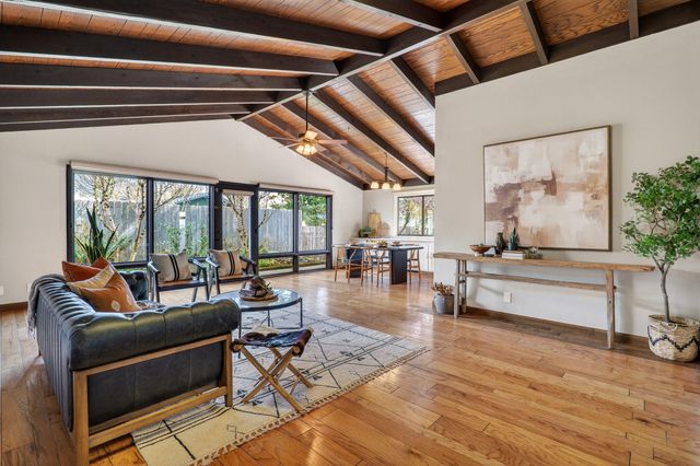 711 NW Amelia Drive, Grants Pass, OR 97526