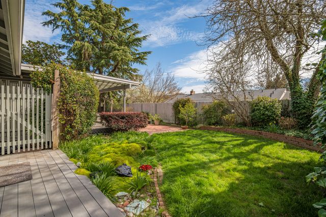 711 NW Amelia Drive, Grants Pass, OR 97526