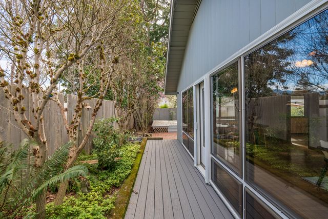 711 NW Amelia Drive, Grants Pass, OR 97526