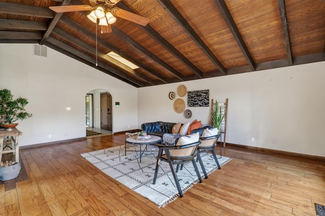 711 NW Amelia Drive, Grants Pass, OR 97526