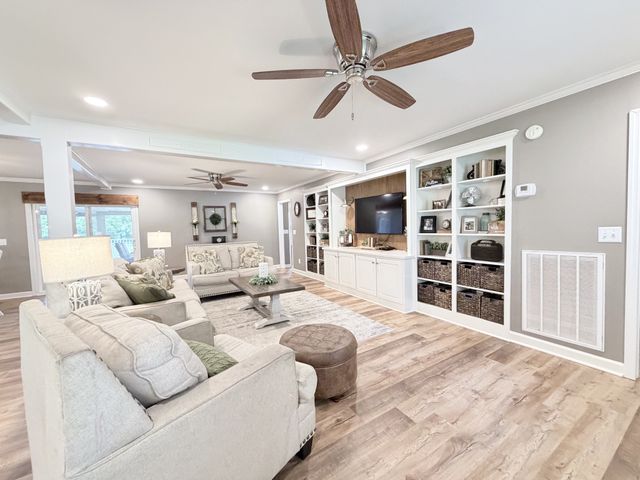 10650 Lascassas Pike, Milton, TN 37118