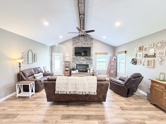 10650 Lascassas Pike, Milton, TN 37118