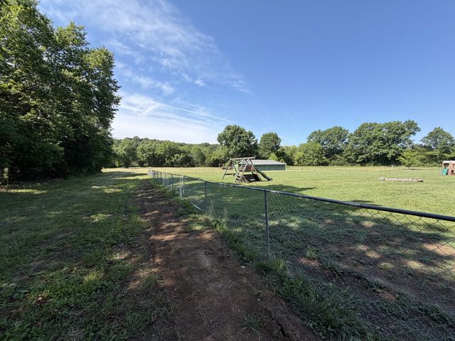 10650 Lascassas Pike, Milton, TN 37118