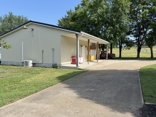 10650 Lascassas Pike, Milton, TN 37118